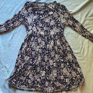 Floral Modcloth dress with keyhole detail on the back